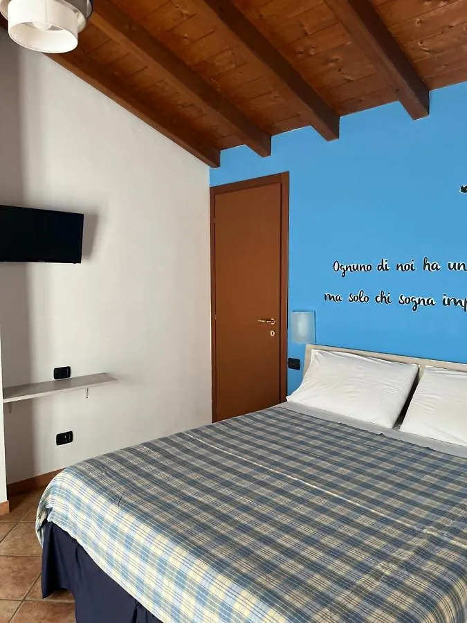 Color House Malpensa B&B 卡萨诺玛纳格 住宿加早餐酒店